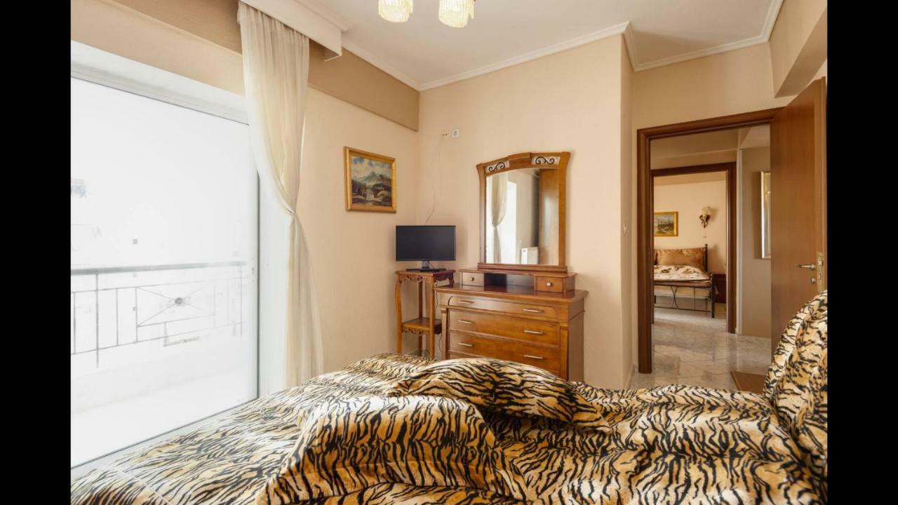 Third Floor Lux Apartment With Nice View Thessaloniki Exterior photo