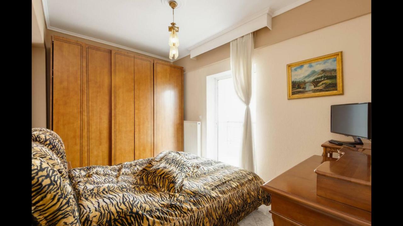 Third Floor Lux Apartment With Nice View Thessaloniki Exterior photo